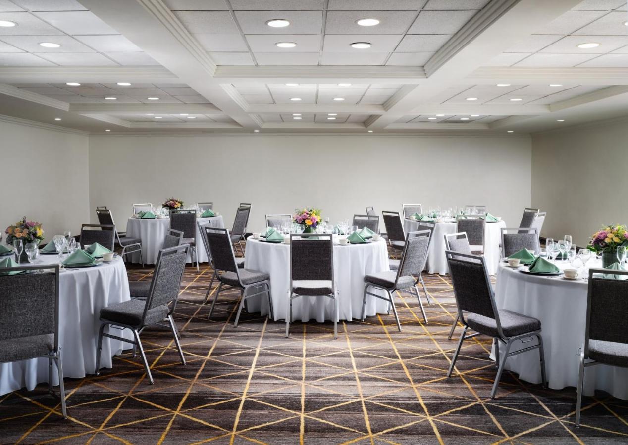 Holiday Inn Boston - Dedham Hotel & Conference Center By Ihg Εξωτερικό φωτογραφία