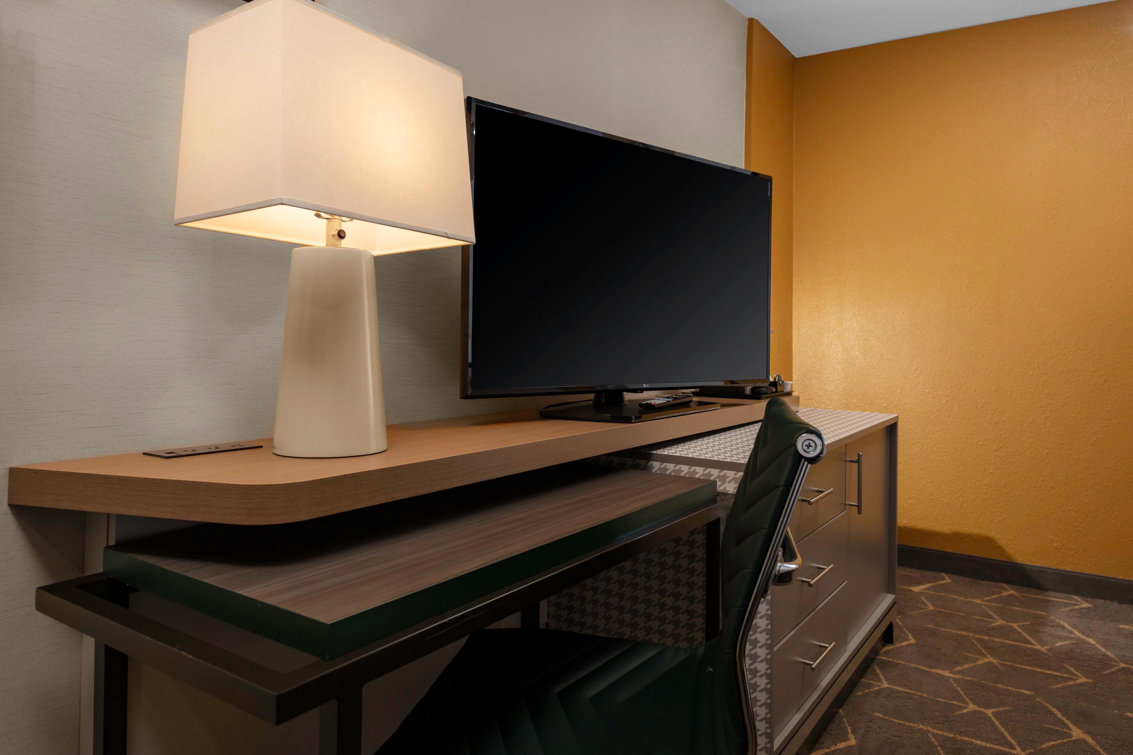 Holiday Inn Boston - Dedham Hotel & Conference Center By Ihg Εξωτερικό φωτογραφία